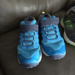 Merrell boys shoes